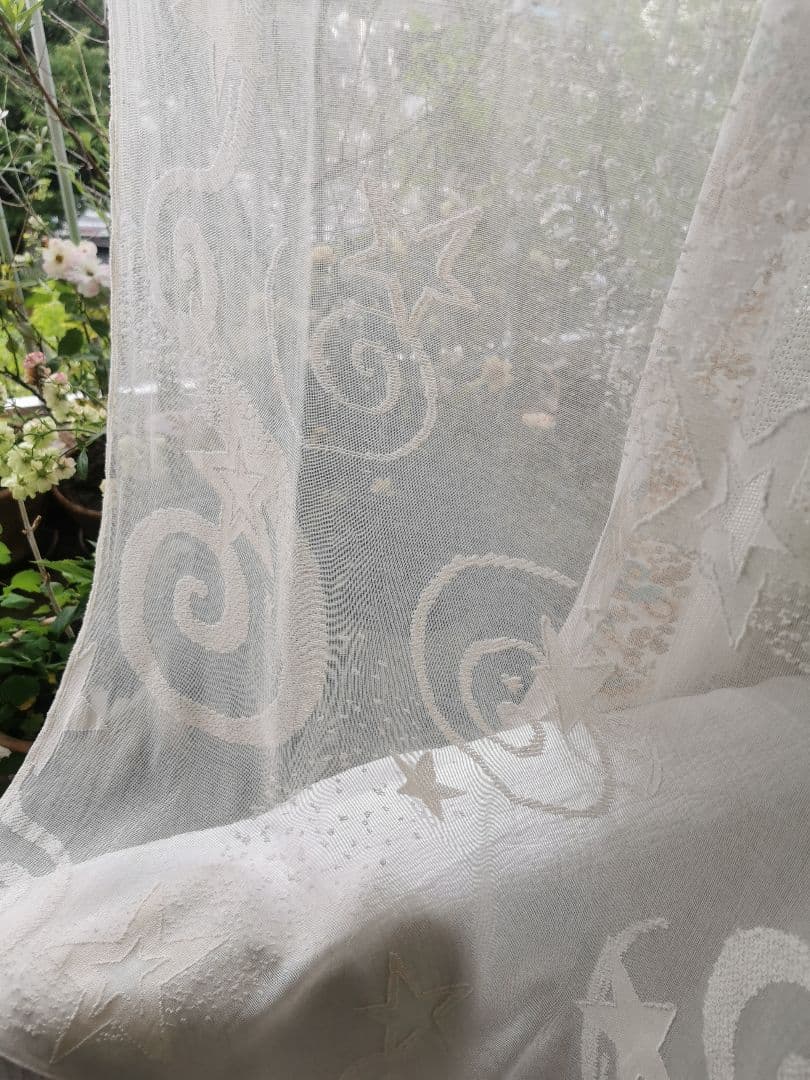 アンティーク マドラスレース 瞬く星 流れ星 カーテンパネル 月☪ 銀河 天の川