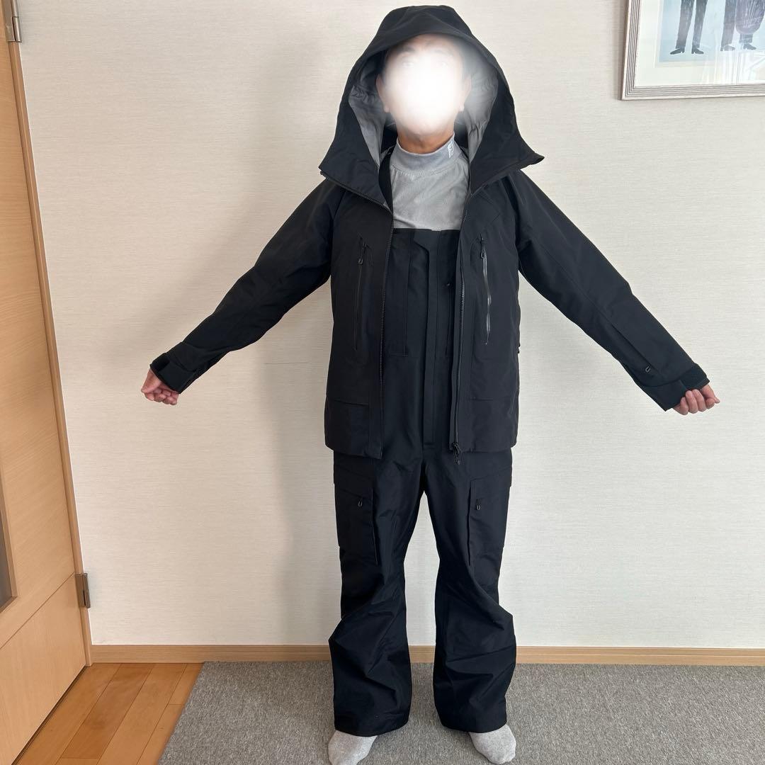 ゴールドウィン　スキーウエア上下セット