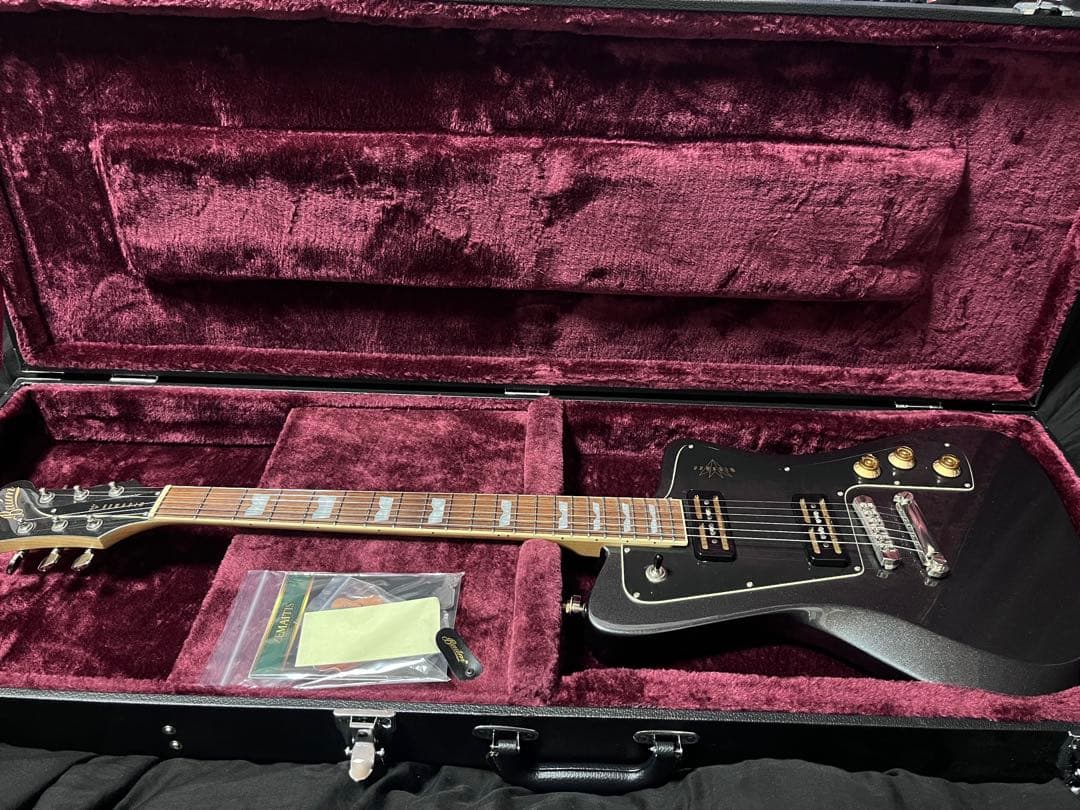 Baum Guitars Wingman Dark Moon ハードケース付き