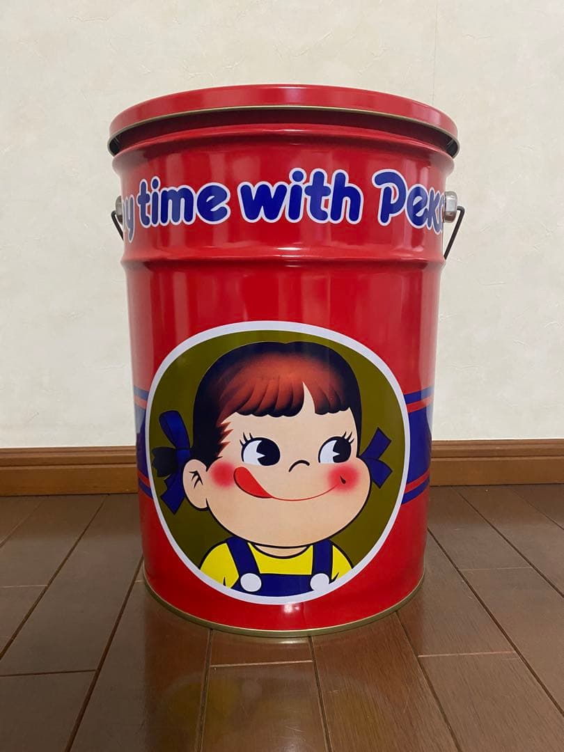 ペコちゃん　レトロ金属バケツ 蓋付き