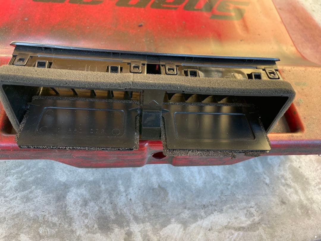 R32スカイライン エアコン吹き出し口