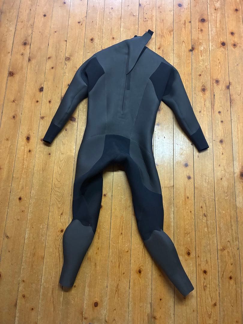 ウェットスーツ セミドライ　4ディメンション 4Dimensions 3/3mm