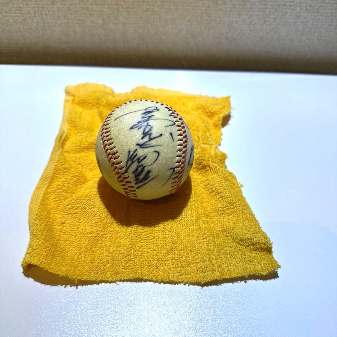 巨人軍サインボール（王貞治その他〕