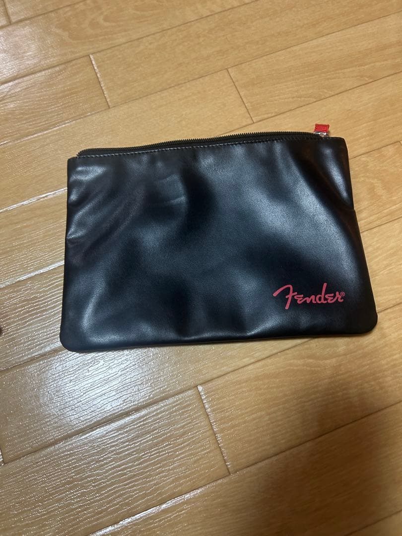 Fender ストラトキャスターウルトラSSS