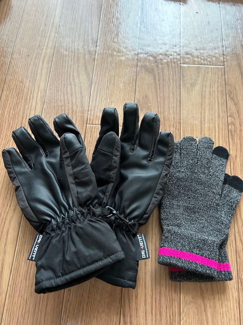 スノーボードウエア上・下　Sサイズ　小物セット