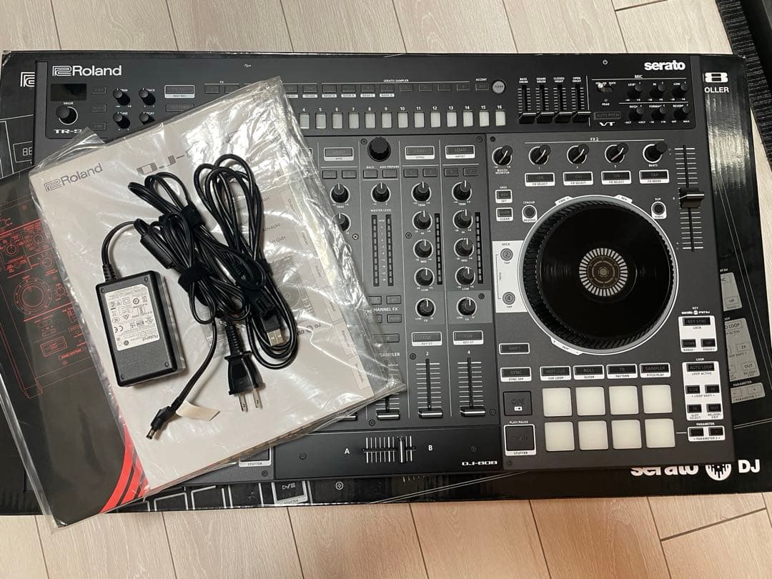 Roland DJ-808 Serato DJコントローラ 808 ローランド