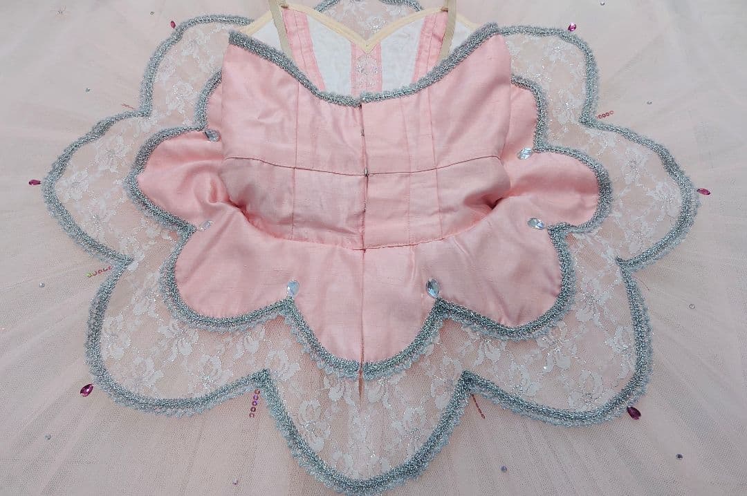 【ドルシネア、金平糖、オーロラ姫 チャコット バレエ衣裳 袖飾り付き 美品 ５号