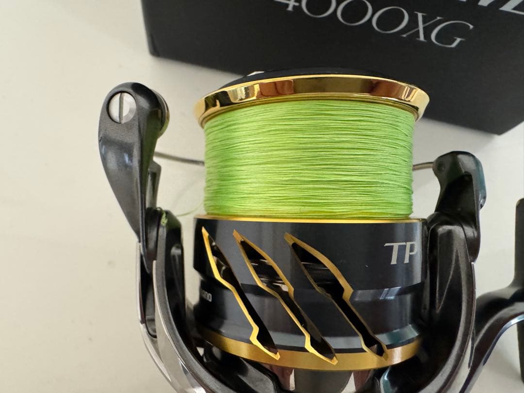 SHIMANO TWIN POWER 4000XG （ジャンク品）