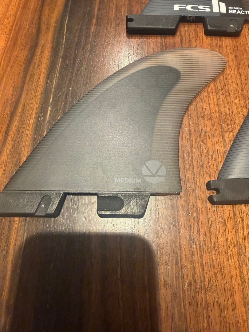 FCS II MEDIUM REACTOR サーフィンフィン 3枚セット