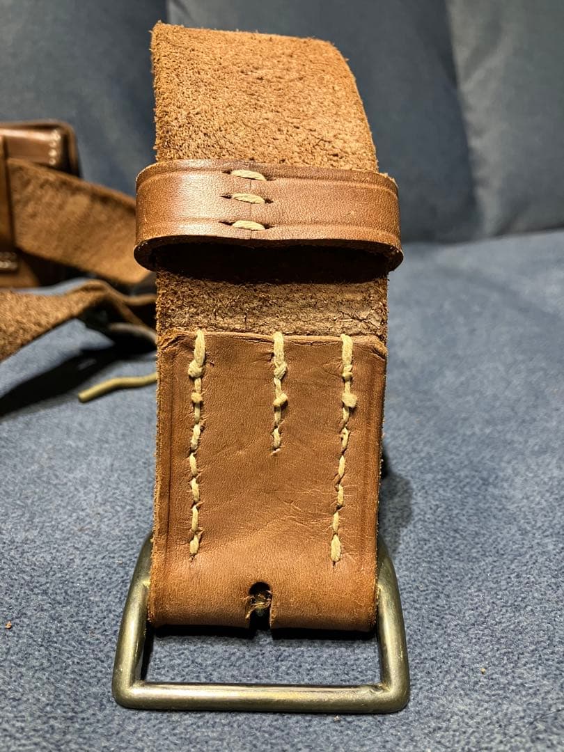 日本軍三十年式弾薬盒を原型とした 民生用オールレザー装備 ベルト付きヴィンテージ
