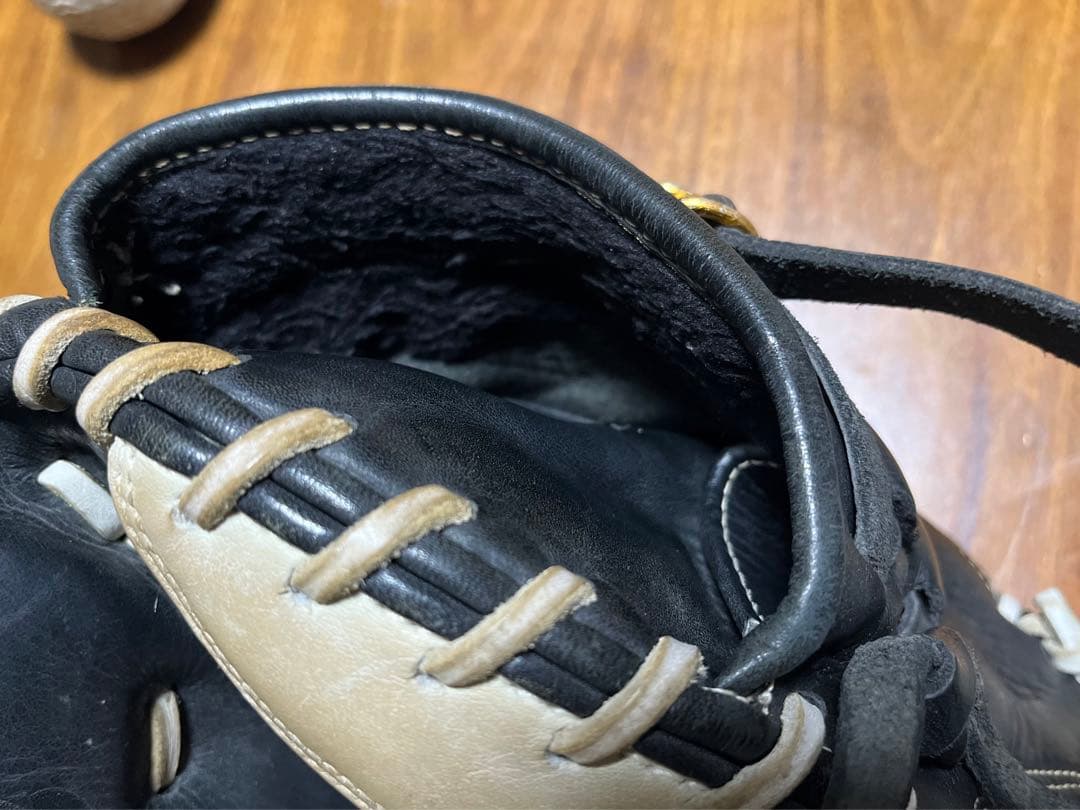 NIKE製 ブラックxベージュ 城島健司選手限定モデル 軟式 キャッチャーミット