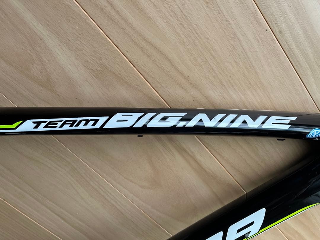 MERIDA BIG NINE CARBON TEAM　21インチ
