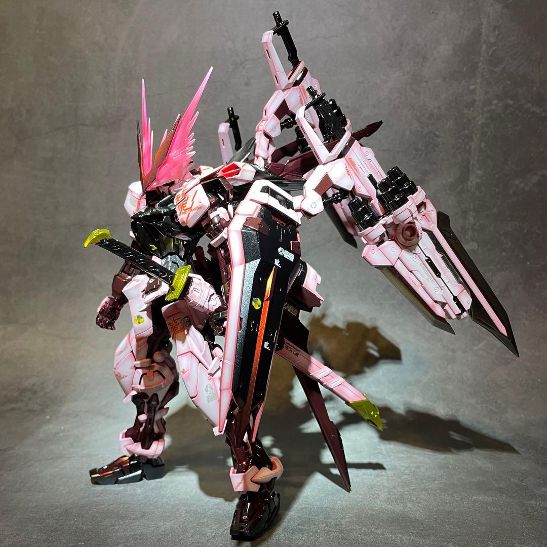 ガンプラ MG ガンダムアストレイレッドドラゴン 塗装済完成品