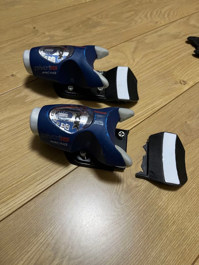 Look トゥー　Pivot 15 、ヒール　PX15 スキー ビンディング