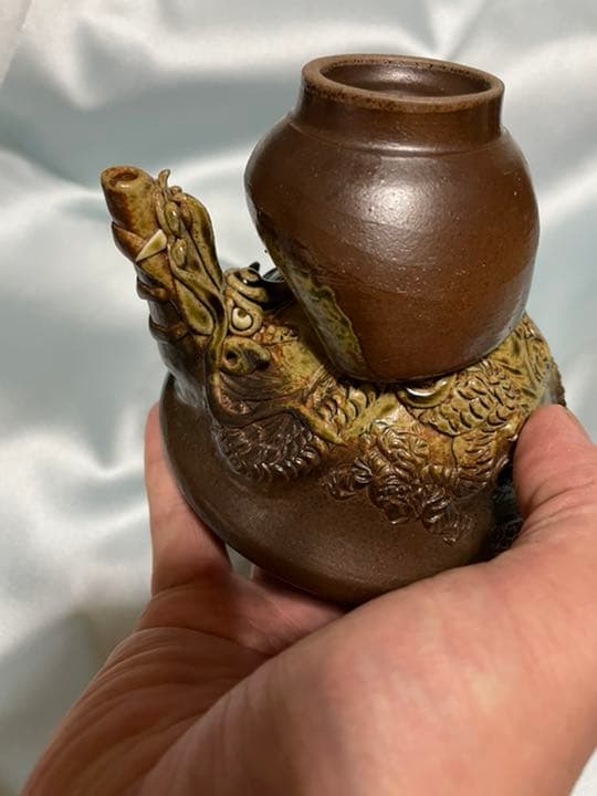 龍をかたどった酒器　希少品