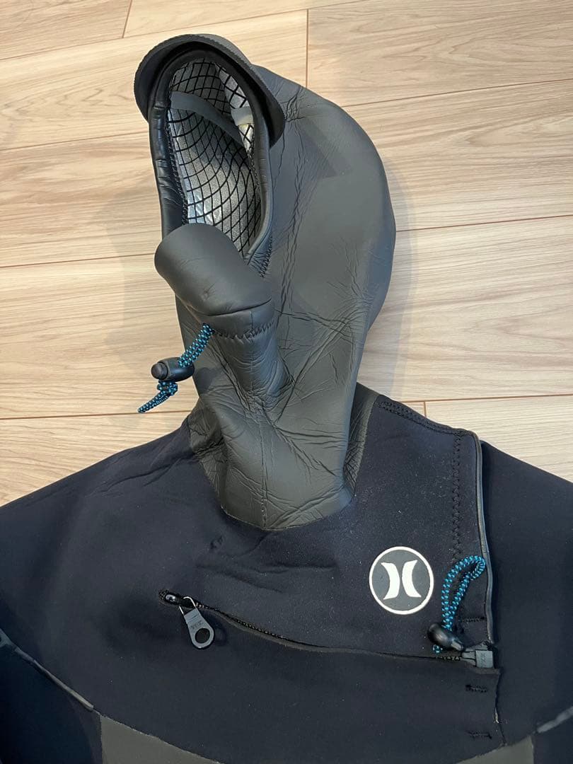 【美品】ハーレーSサイズ　フード付きセミドライウェットスーツ5mm