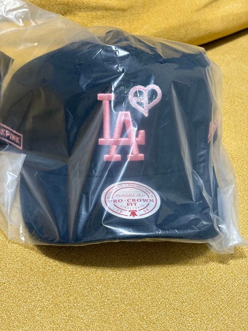 BLACKPINK × Mitchell & Ness × ドジャース キャップ