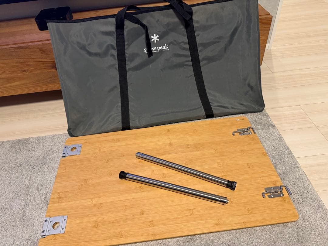 カ*タ様 スノーピーク　マルチファンクションテーブル　脚、ケース付