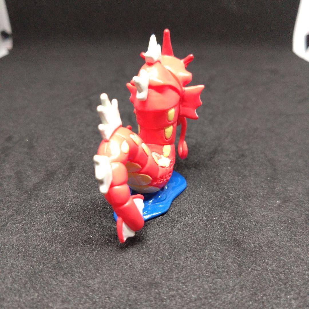 ギャラドス　色違い　ポケモン　モンコレ　初期　任天堂　フィギュア　匿名配送