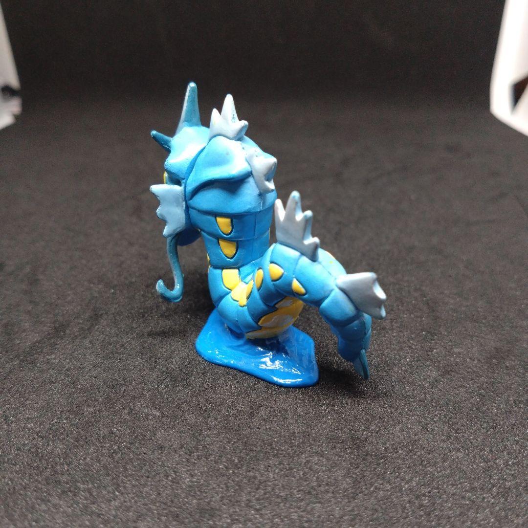 ギャラドス　色違い　ポケモン　モンコレ　初期　任天堂　フィギュア　匿名配送