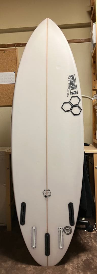 アルメリック　ネックベアード3　5' 11　Future PU　サーフボード