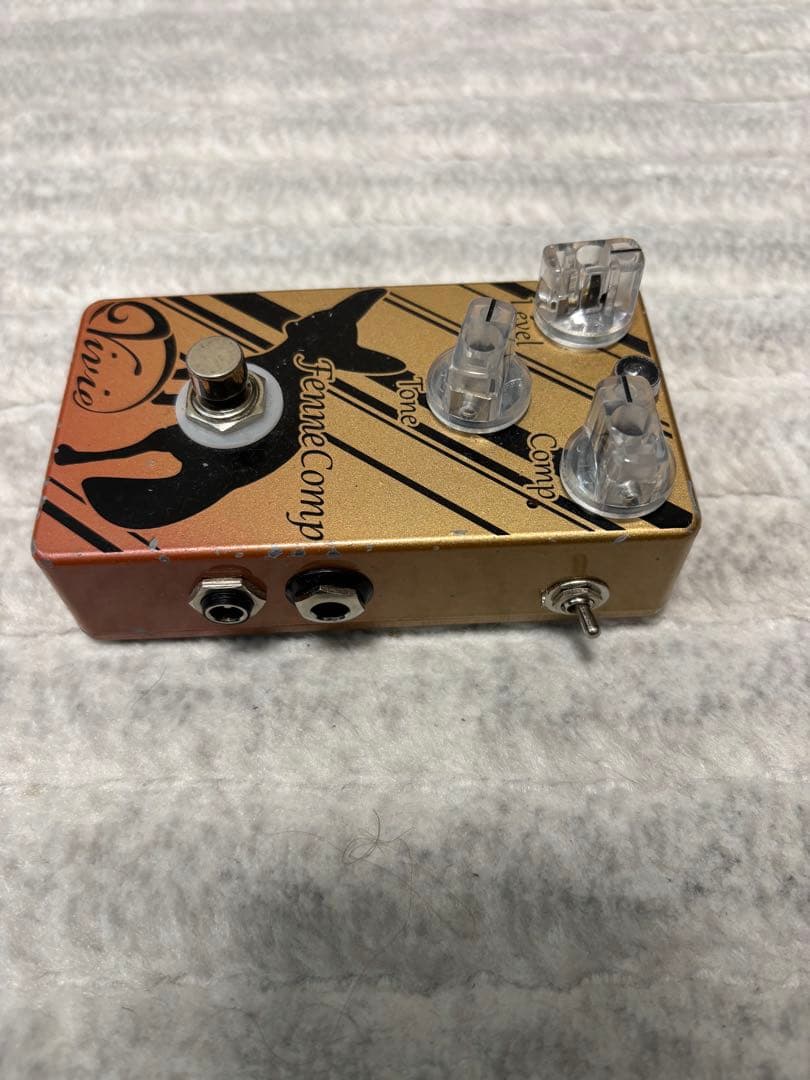 Vivie PenneComp ベースエフェクター