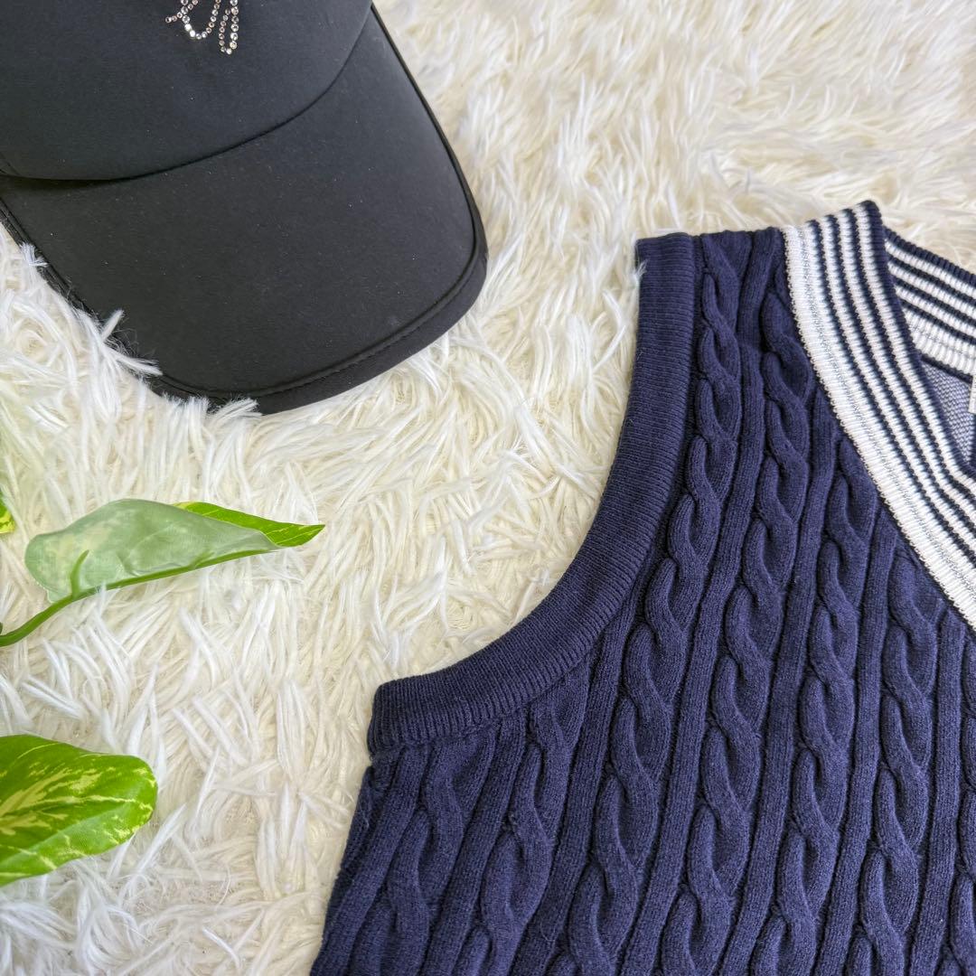 【アンパスィ】美品 ニットベスト ネイビー ケーブルニット M レディース