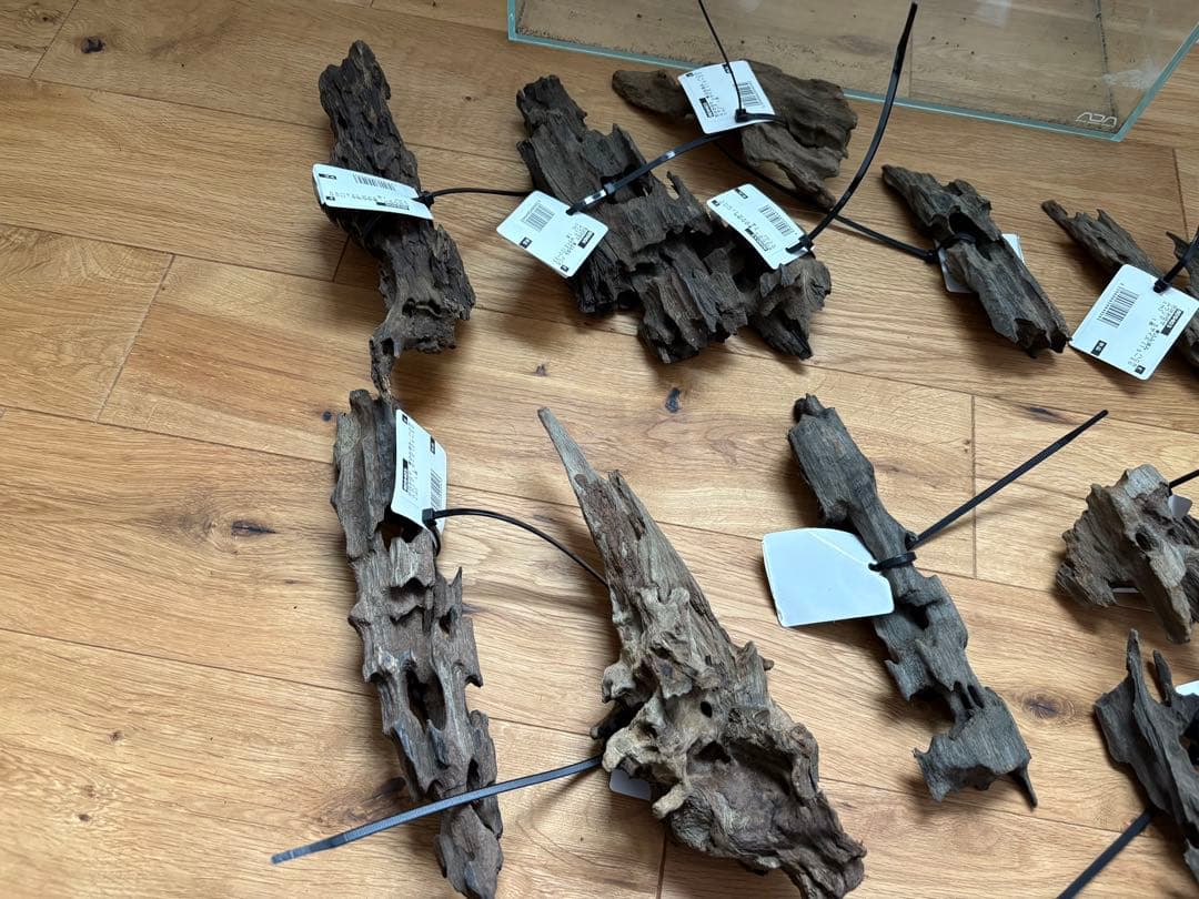 流木　チャーム　ハニカムウッド