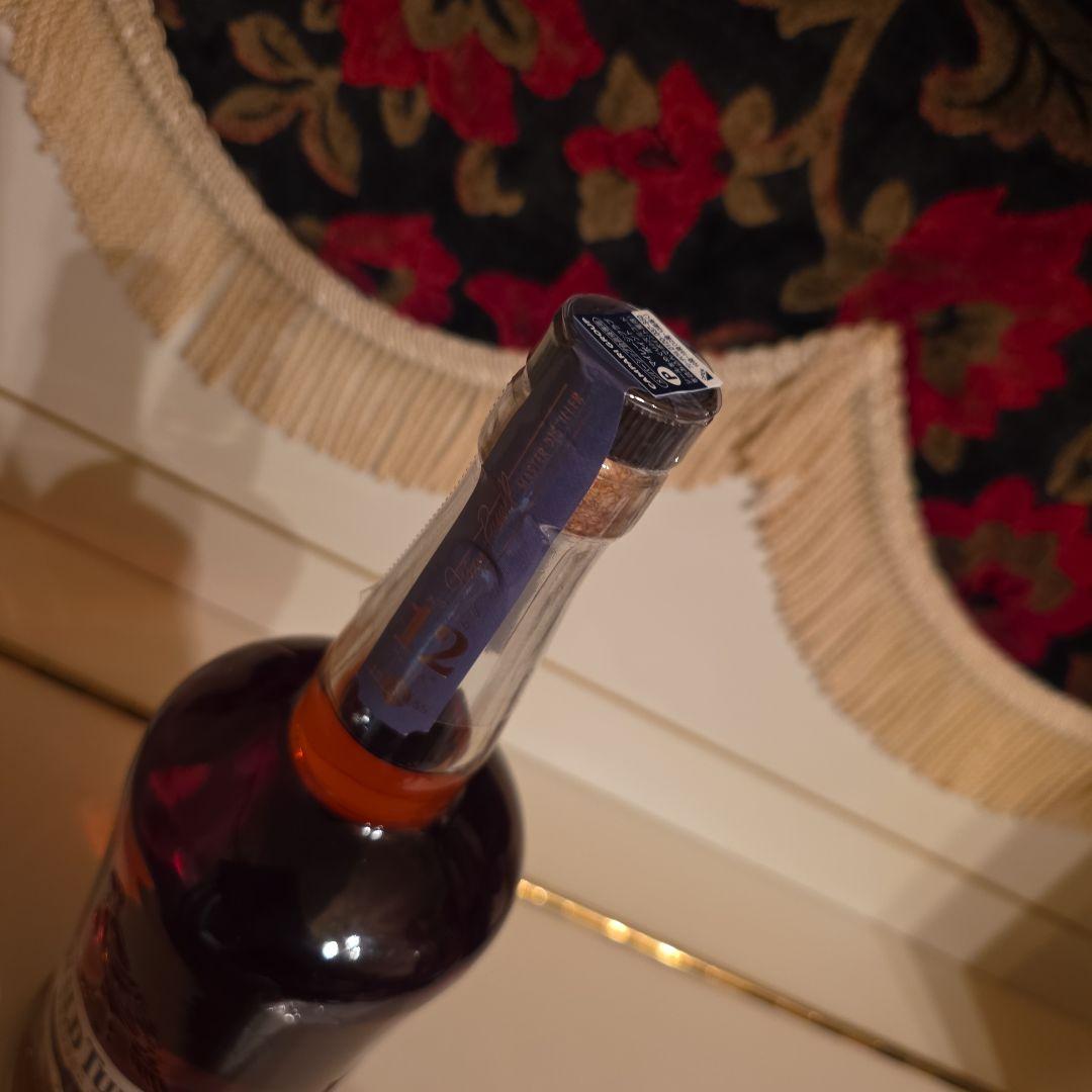 [入手困難] ワイルド ターキー 12年 箱付き 終売品 13500円 !