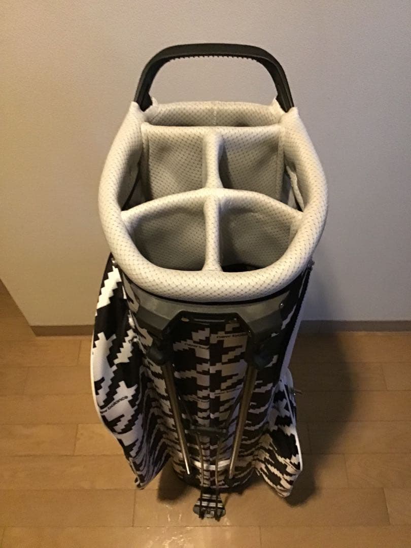 New balance キャディバッグ スタンド型