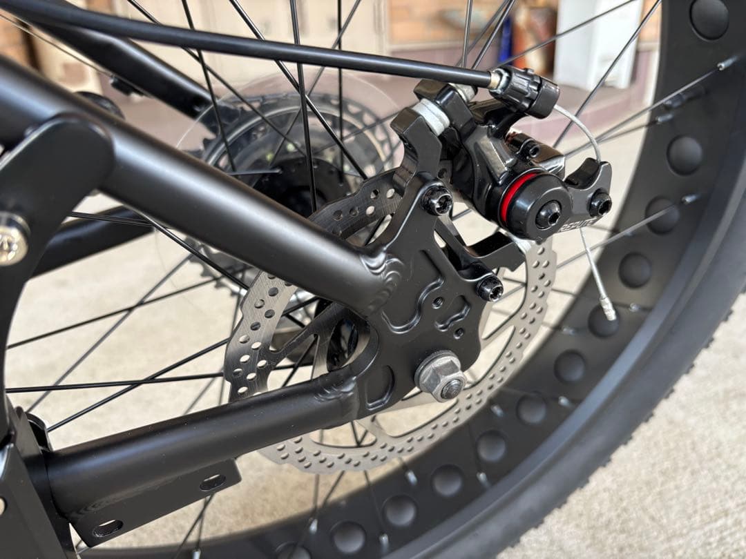 ファットバイク ブラック　未使用