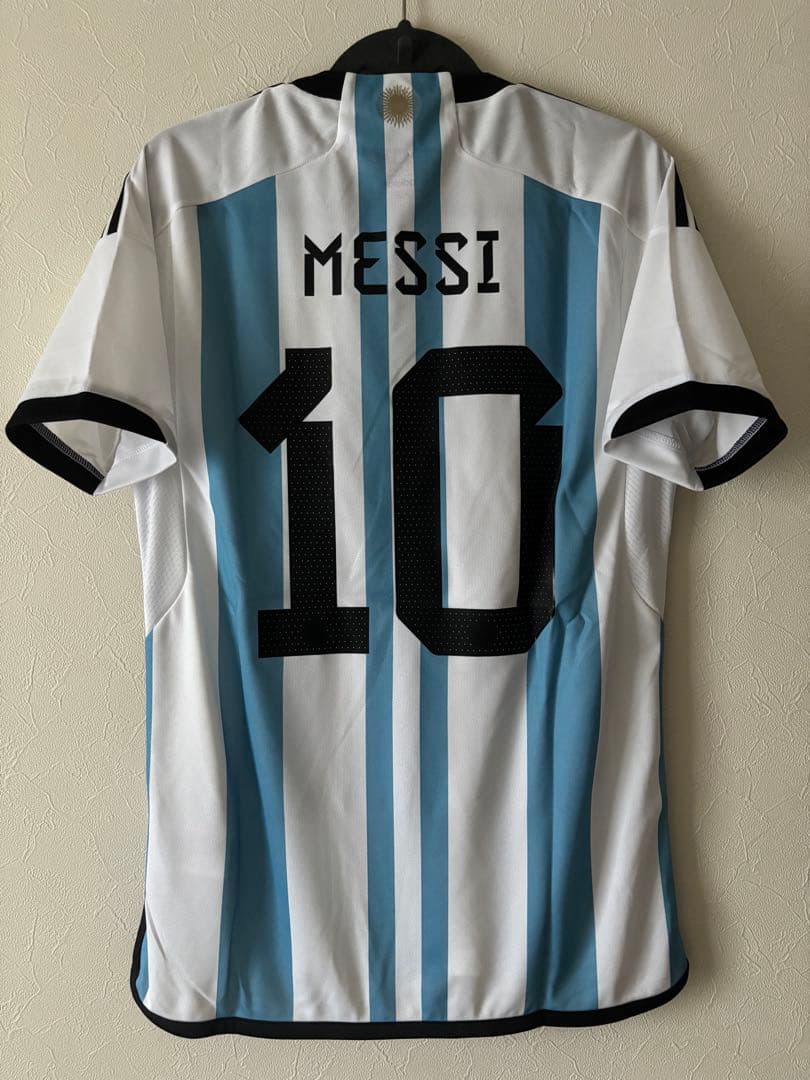 【正規品】リオネル・メッシ アルゼンチン代表22-23 ホームユニフォーム