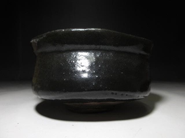 時代／古織部 黒織部 沓茶碗／裏千家十一代 玄々斎 書付花押「百夜」／時代桐箱