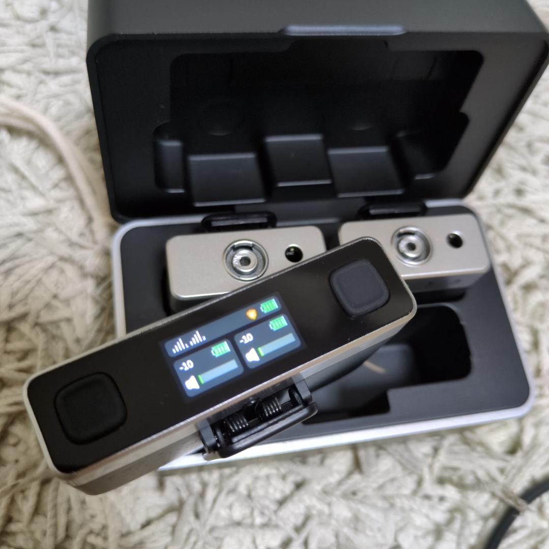 カメラ用マイク Ulanzi U-Mic AM18ワイヤレス・ラベリアマイク