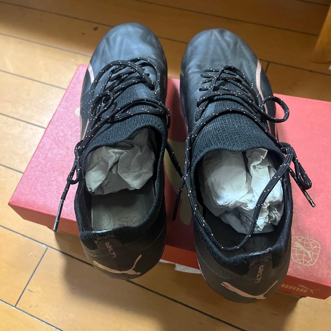 PUMA ブラック サッカーシューズ FG