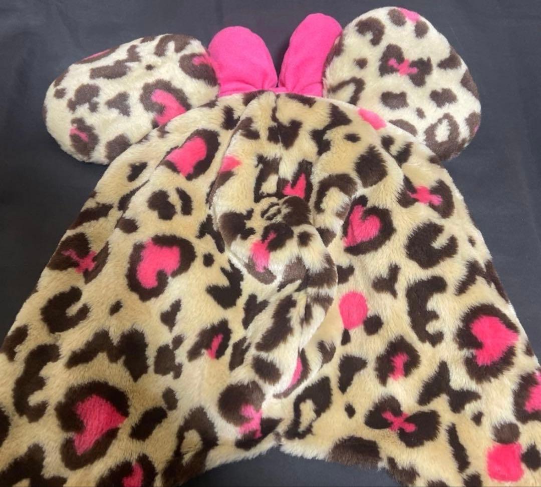 ミニーマウス風ヒョウ柄マフラーキャップ