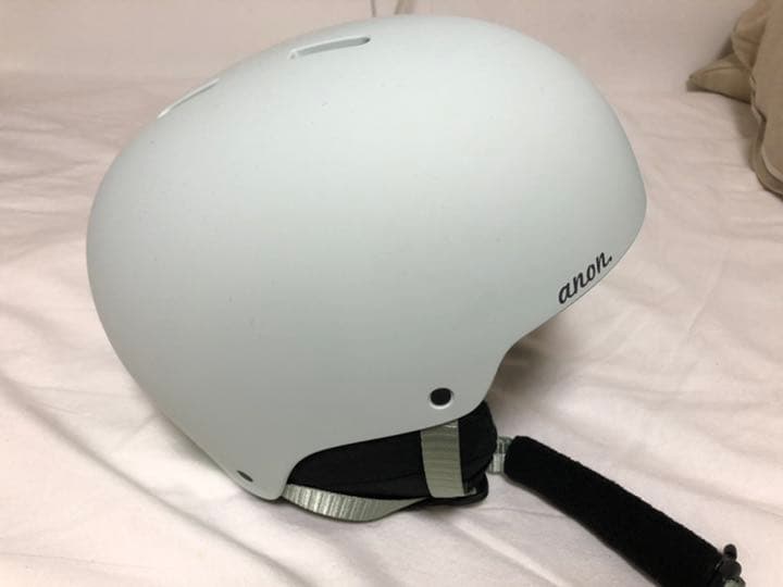 anon ヘルメット　スノーボード　新品未使用