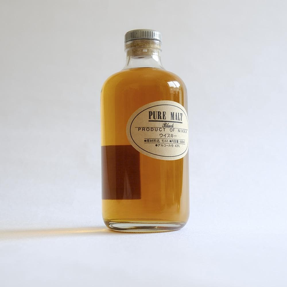NIKKA PURE MALT 700ml 43%（ブラック、レッドで２本）
