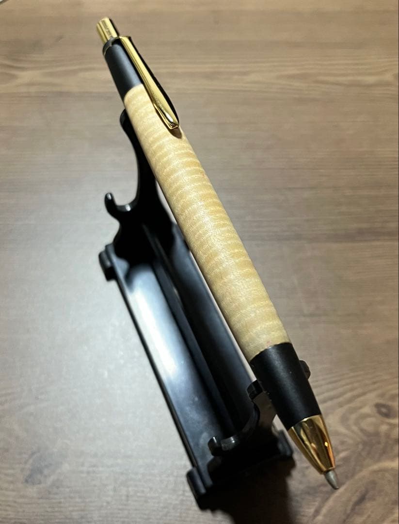 ボナンペン 栃 縮杢 アルミ金具