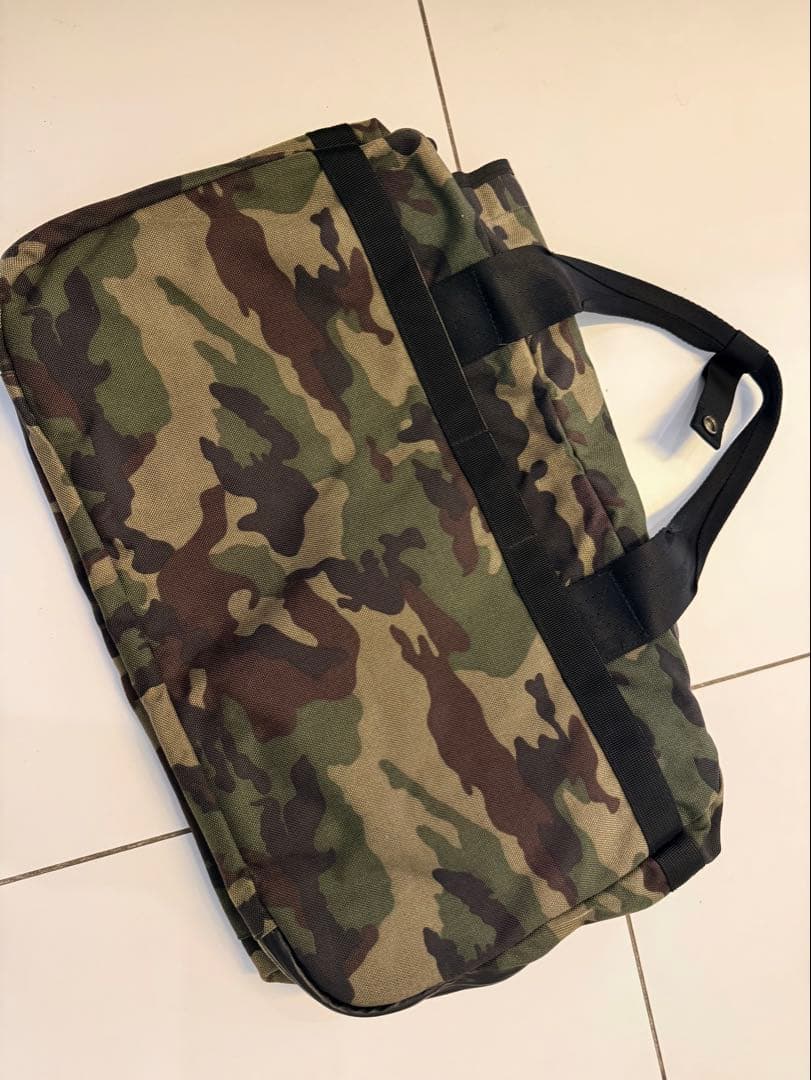 BRIEFING 迷彩柄ボストンバッグ
