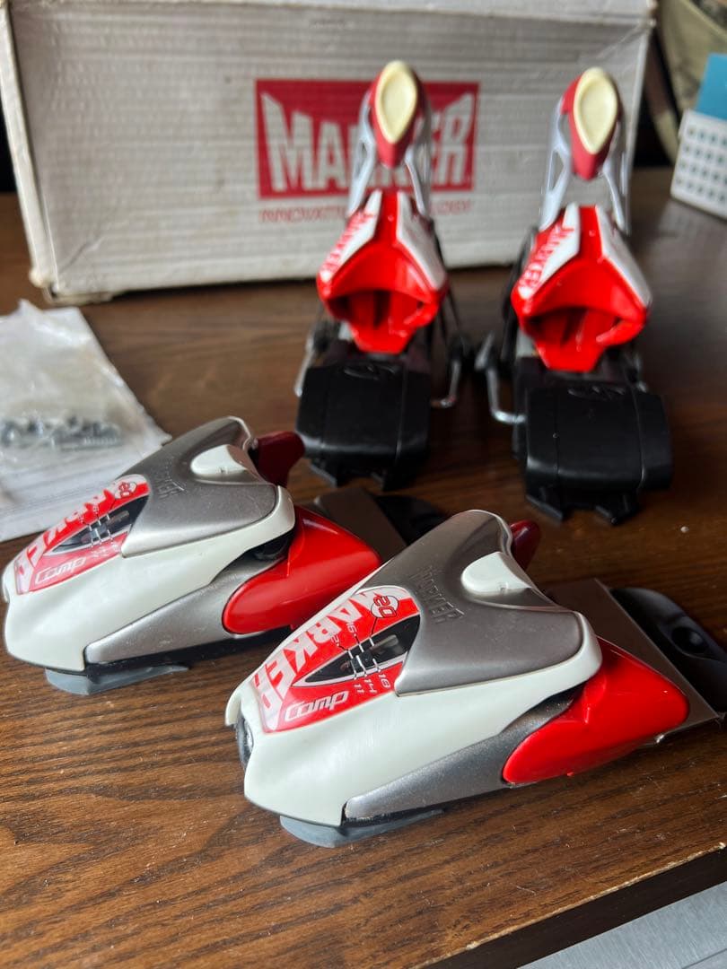 Marker Comp ビンディング レッド/シルバー
