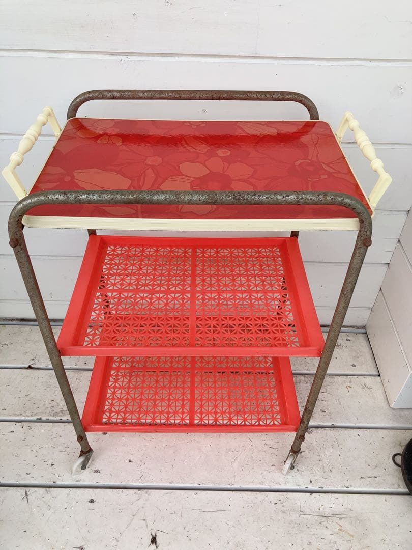 ヴィンテージ　ワゴン　キャスター　三段飾り棚　レトロポップ