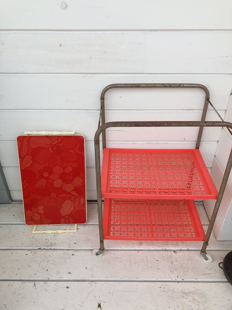 ヴィンテージ　ワゴン　キャスター　三段飾り棚　レトロポップ