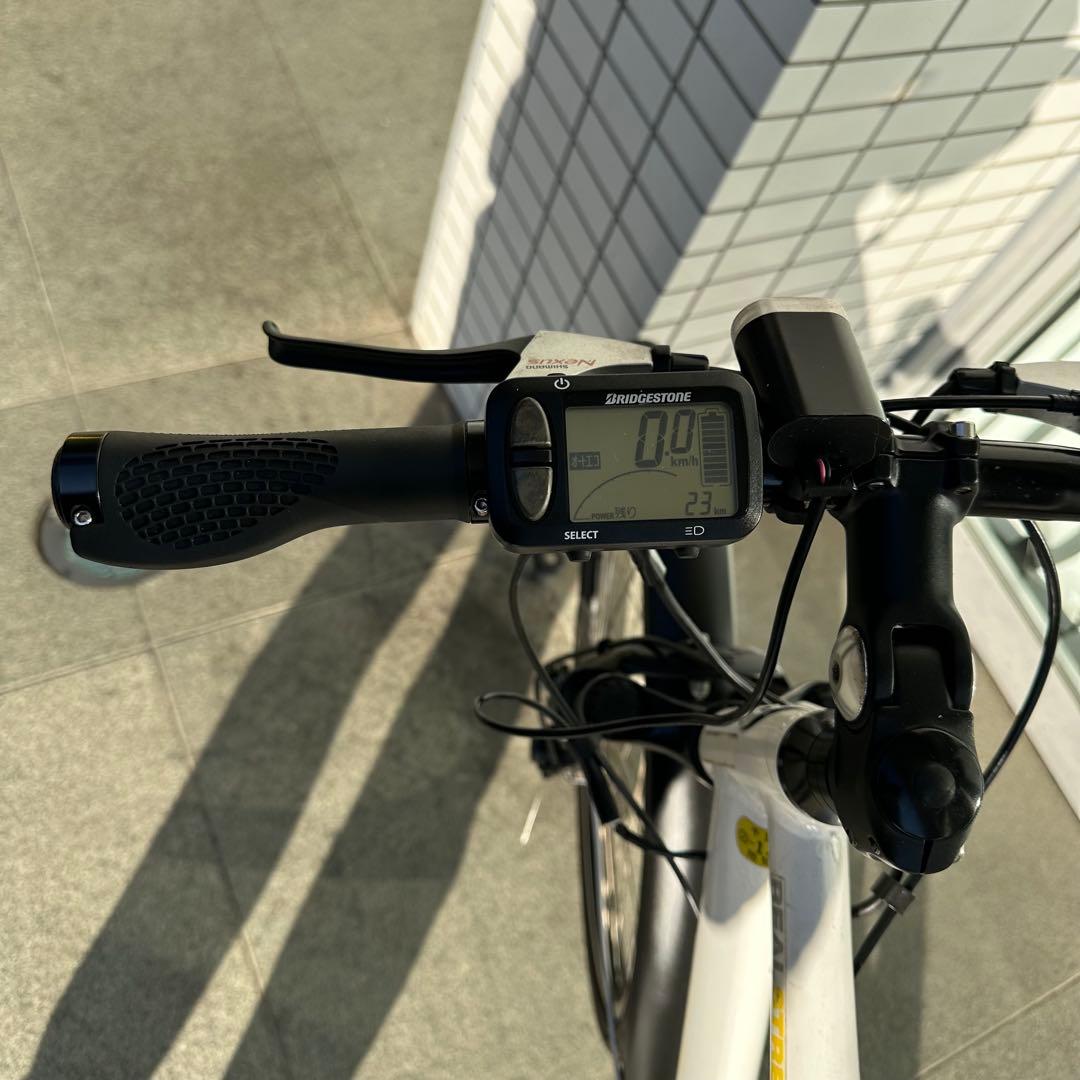 ブリヂストン 電動自転車リアルストリーム 26インチホワイト
