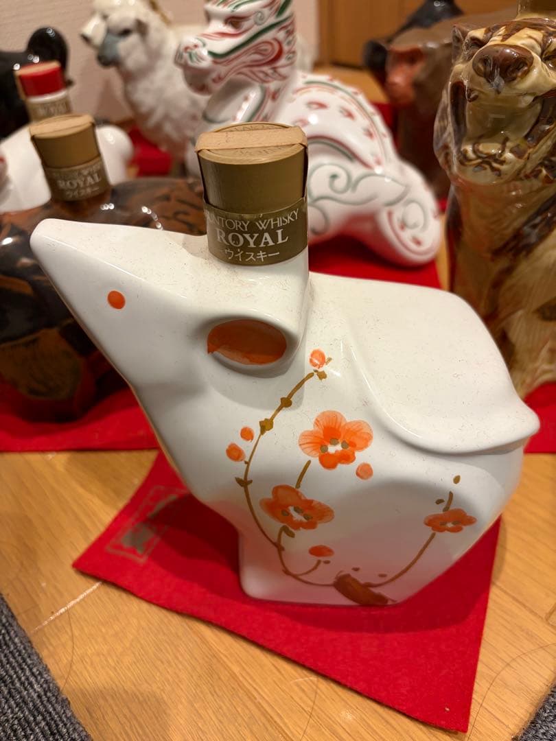 【未開封】サントリーローヤルウイスキー干支ボトル12年12本セット