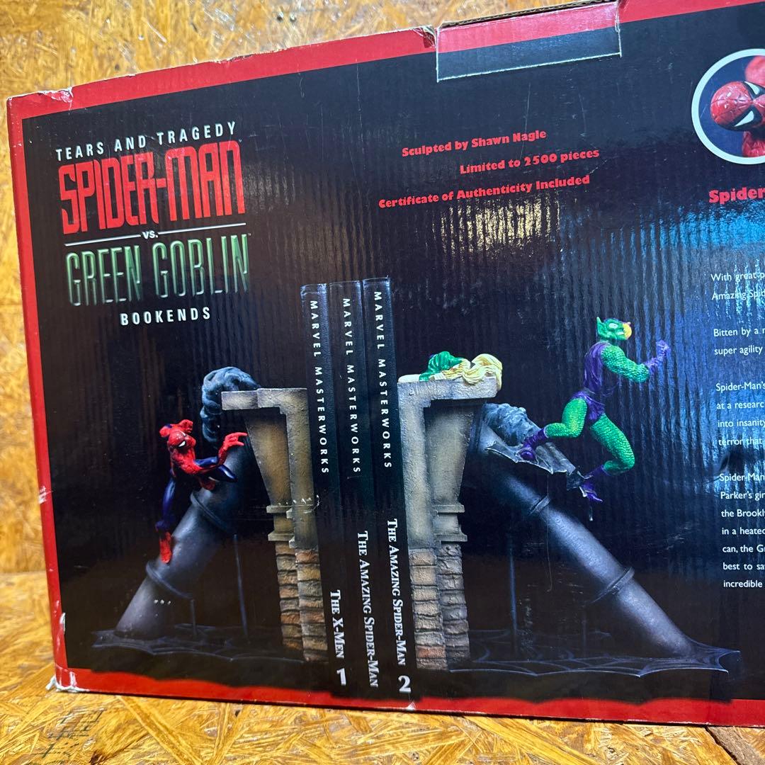 スパイダーマンVSグリーンゴブリン　ブックエンド　マーベル⭐︎新品未開封品⭐︎