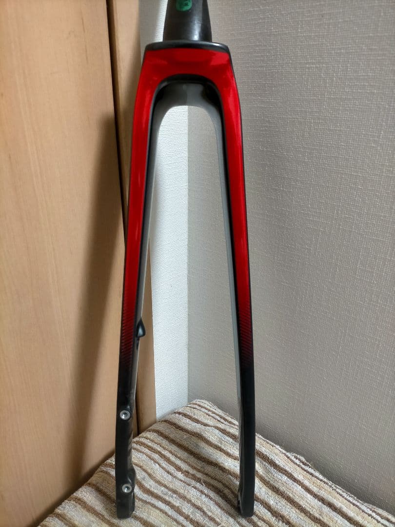 TREK EMONDA SL5 フロントフォーク 2023年モデル