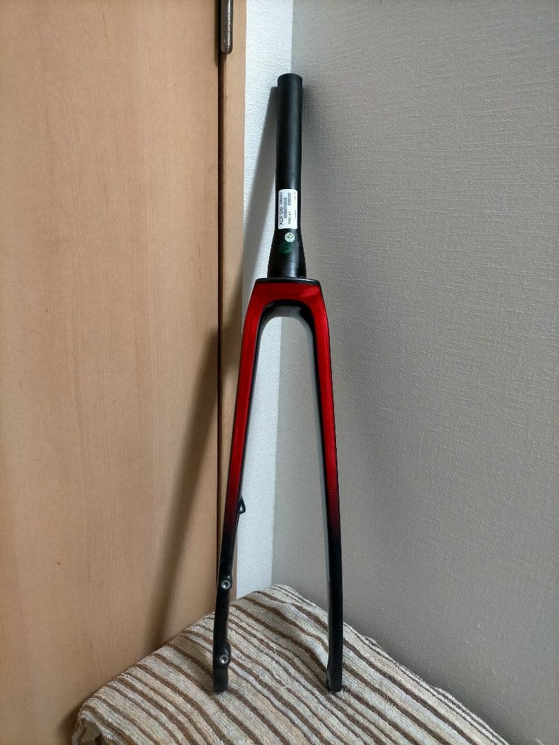 TREK EMONDA SL5 フロントフォーク 2023年モデル