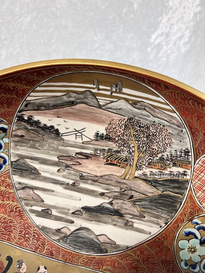 九谷焼金彩赤絵羅漢紋大皿　明治期