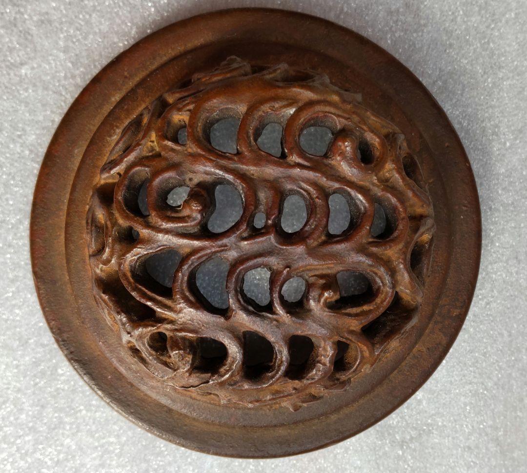 銅製 梅図　香炉